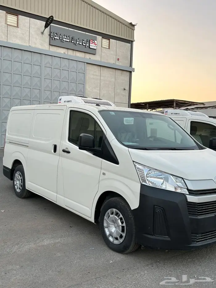 للبيع باص ثلاجة وكاله عدد 2 ديزل 2023 15