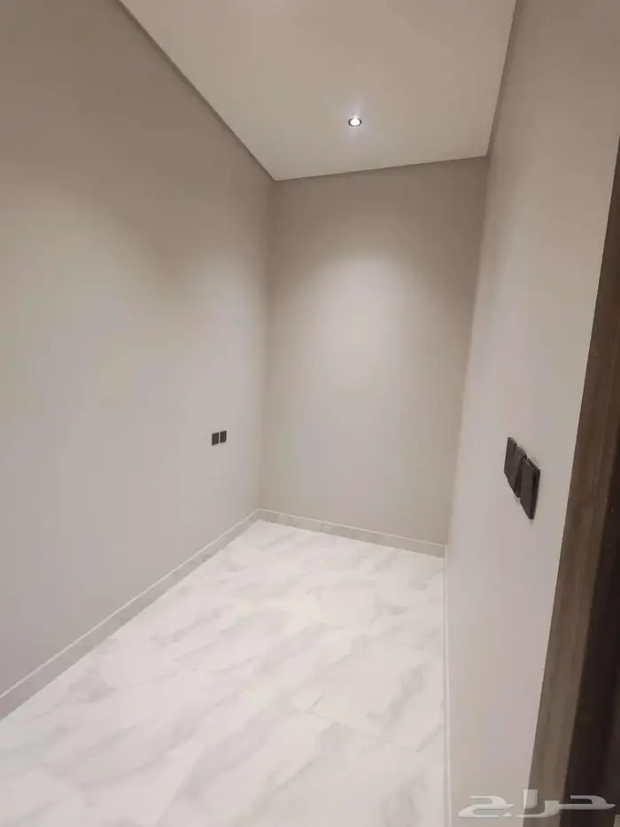 فيلا نص ارض تشطيب فاخر فاخر 12