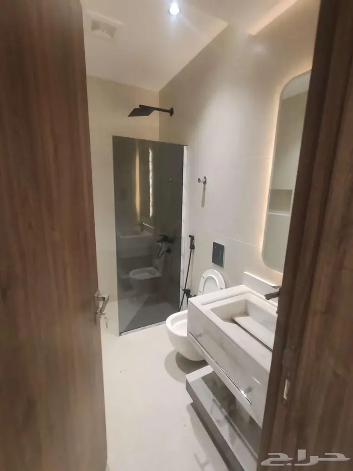 فيلا نص ارض تشطيب فاخر فاخر 27