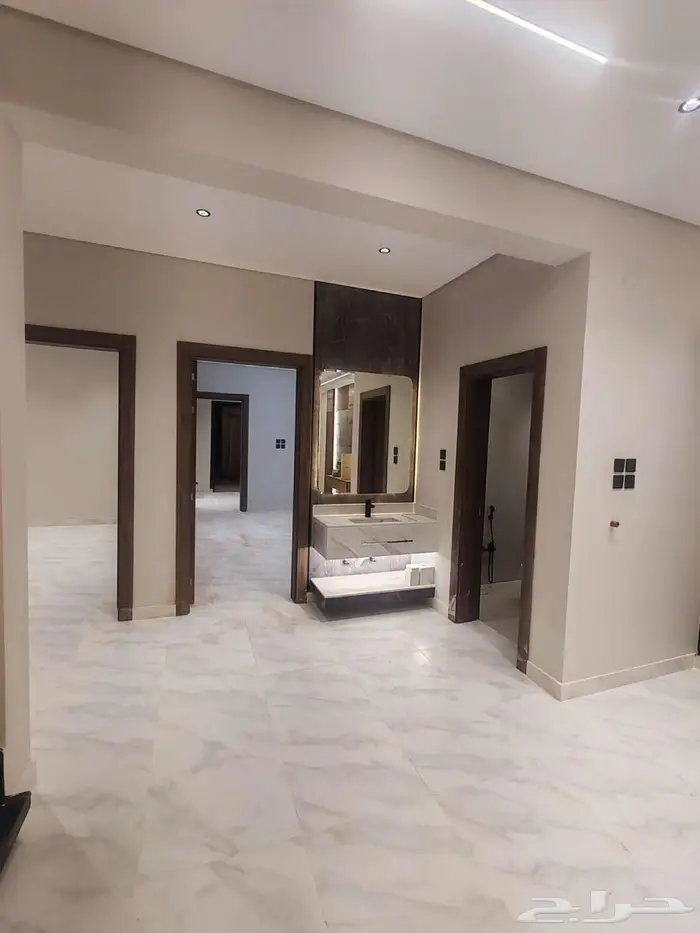 فيلا نص ارض تشطيب فاخر فاخر 31