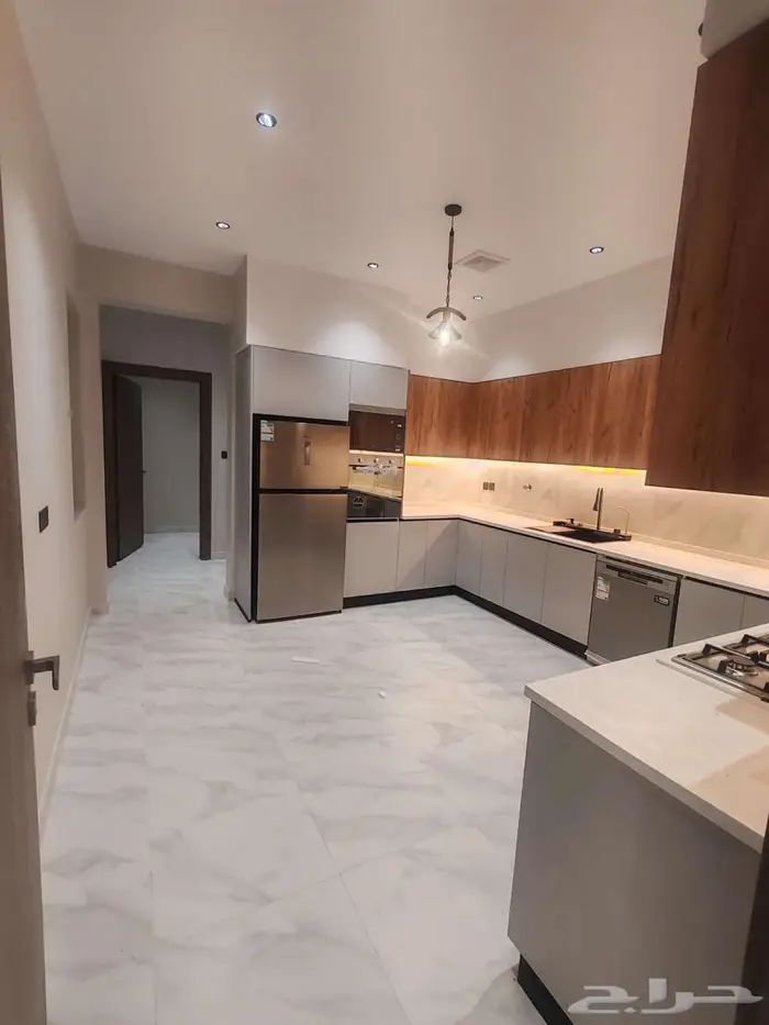 فيلا نص ارض تشطيب فاخر فاخر 4