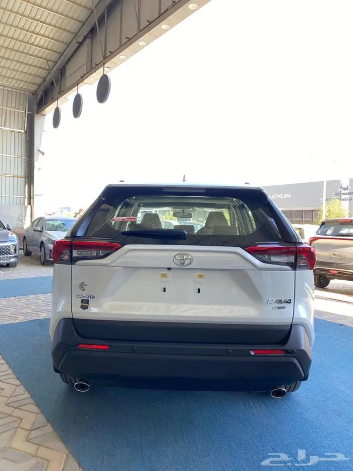 تويوتا راف فور XLE بنزين 2025 عروض الاقساط 4