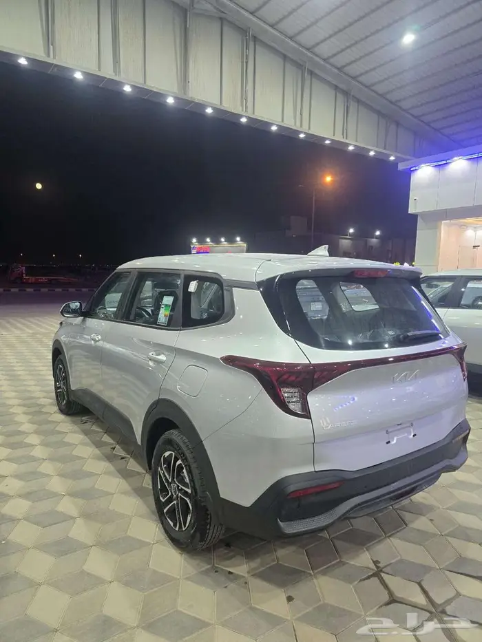 كيا كارنز استاندر_شاشه وكاميرا 2025عرض نهاية العام 4