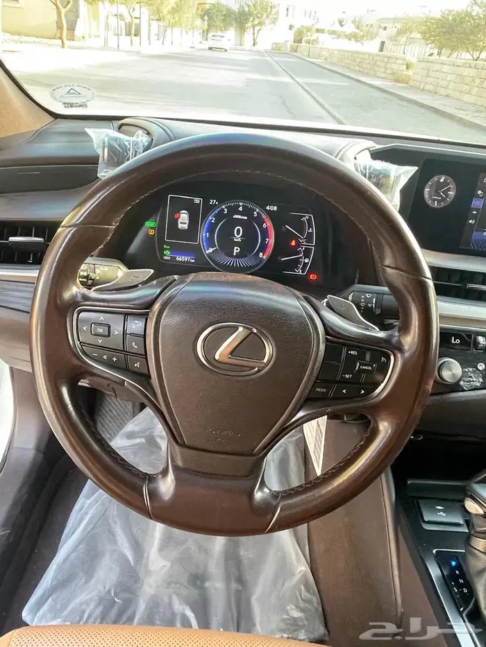 للبيع لكزس موديل 2021 10