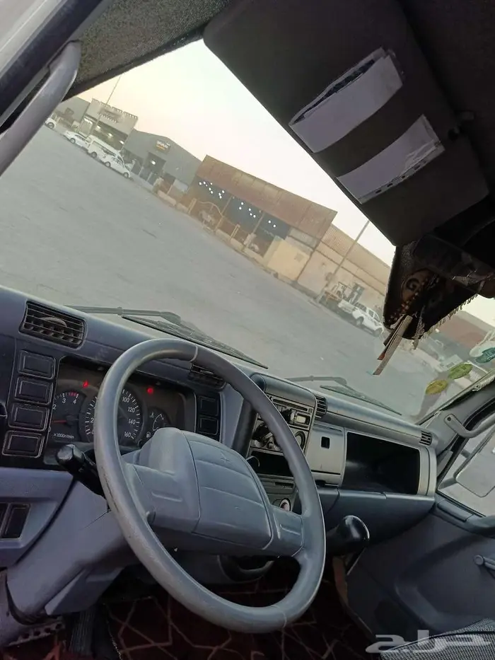 متسوبيشي دينة 2014 8