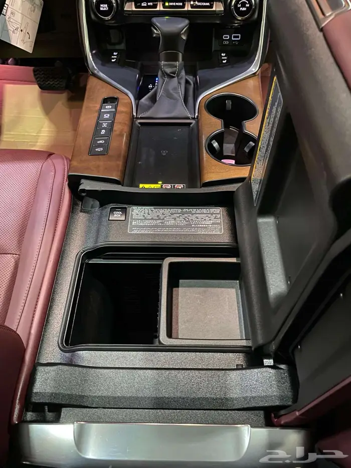 لكزس ال اكس 600 BB 2024 ابيض خليجي ماشيه 26000 كم 31