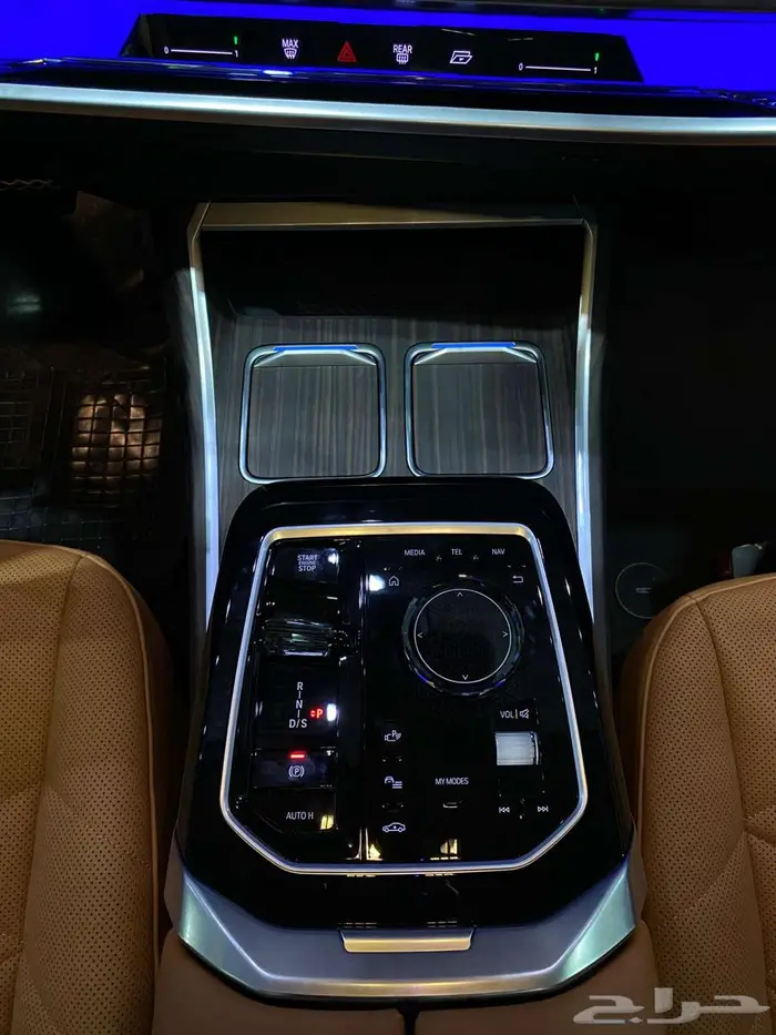 بي ام دبليو 735i موديل 2026 اسود خليجي 22