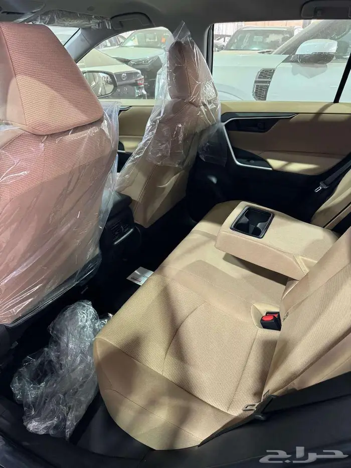 تويوتا راف فور LE بنزين ستاندر دفع رباعي 2025 سعر 103095 8