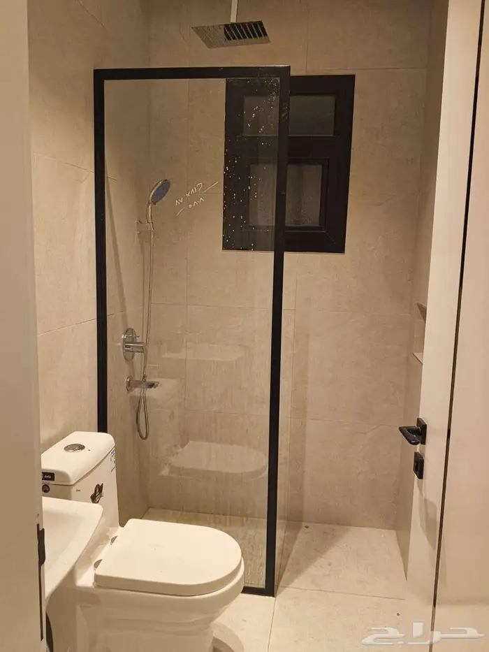 زجاج سكريت 0