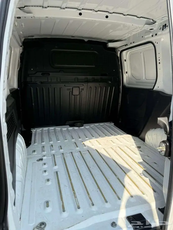 بيجو بارتنر 2023 وكاله السعر بالضريبه 37الف 8