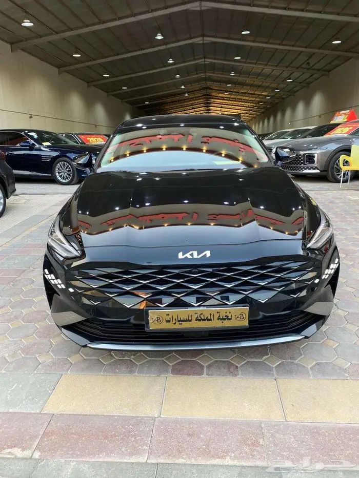 كيا k8 مستورد بنزين موديل 2022 بروجيكتور 4 كاميرات 1
