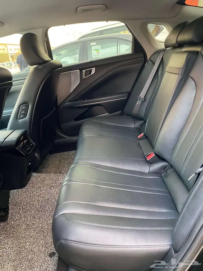 كيا k8 مستورد بنزين موديل 2022 بروجيكتور 4 كاميرات 21