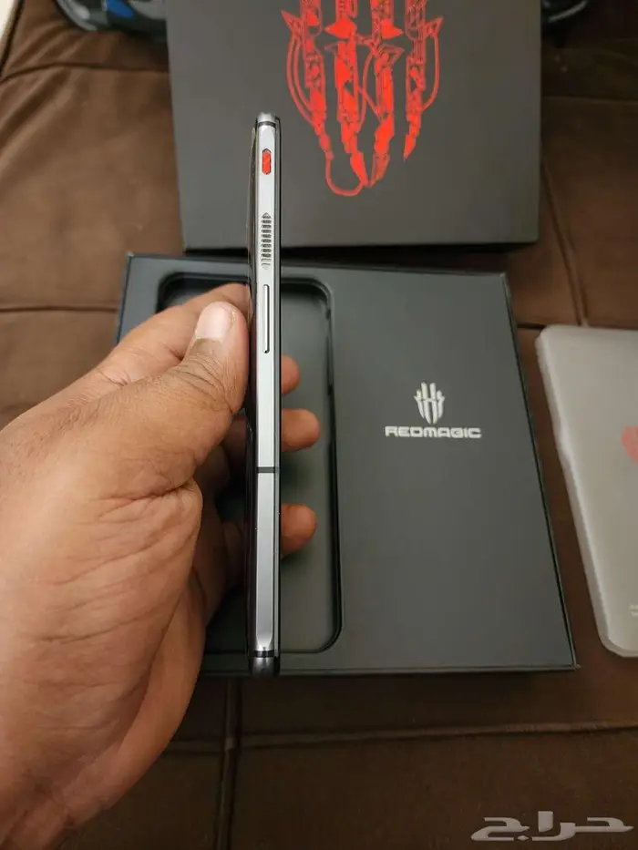 ريد ماجيك 6pro redmagic الجهاز مستخدم بكرتونه 7