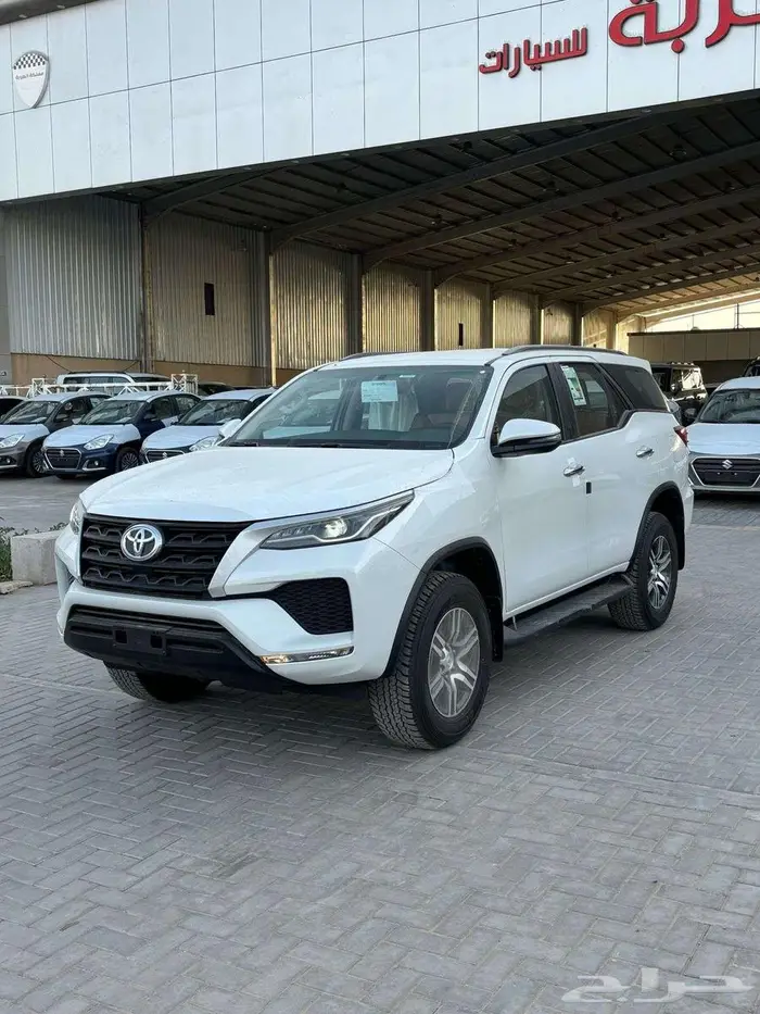 تويوتا فورتشنر GX2 دبل موديل 2025 بنزين 2.7 سعودي 1