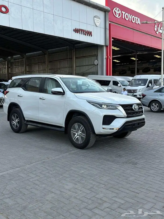 تويوتا فورتشنر GX2 دبل موديل 2025 بنزين 2.7 سعودي 2