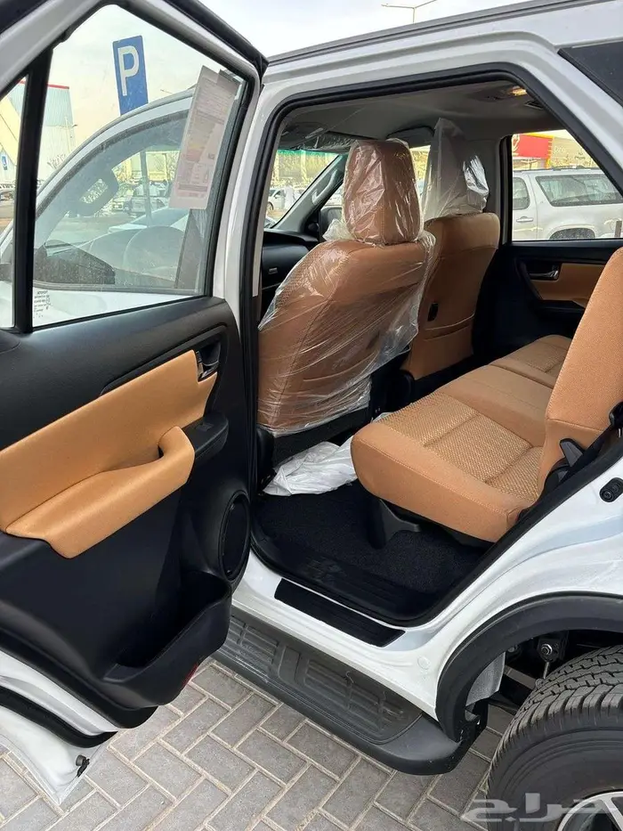 تويوتا فورتشنر GX2 دبل موديل 2025 بنزين 2.7 سعودي 11