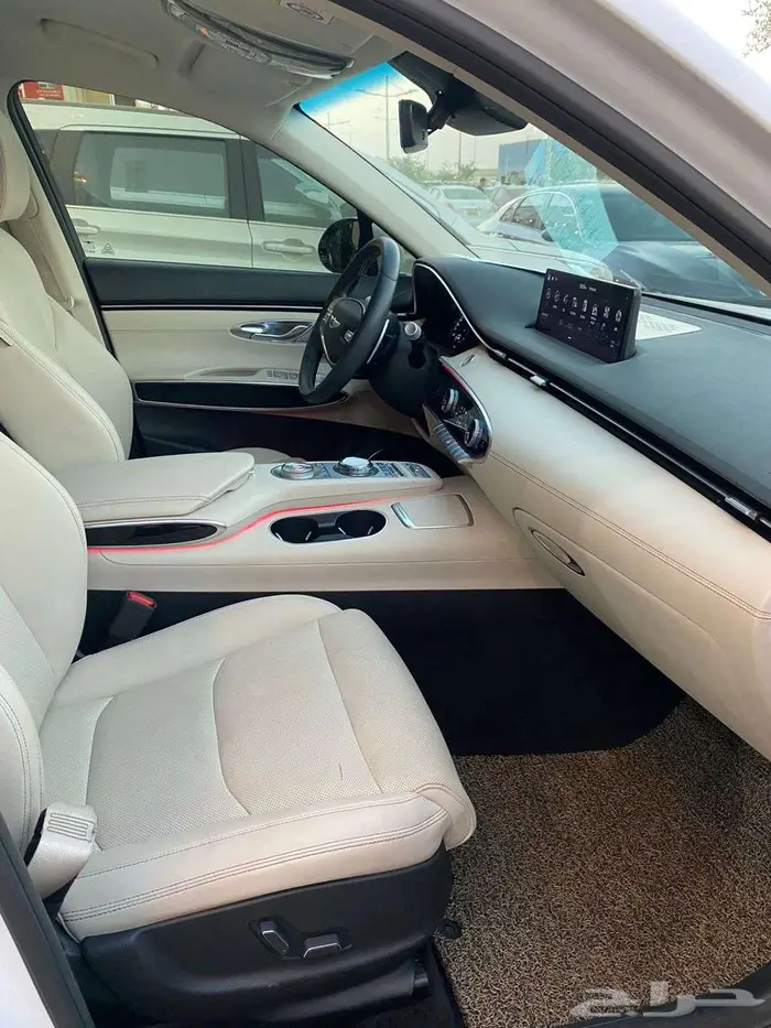 جينسيس gv70 موديل 2021 مستورد كوري 4 سلندر 2.5 12