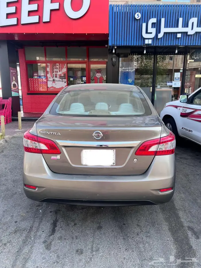 نيسان سنترا 2017 نظيفة 4