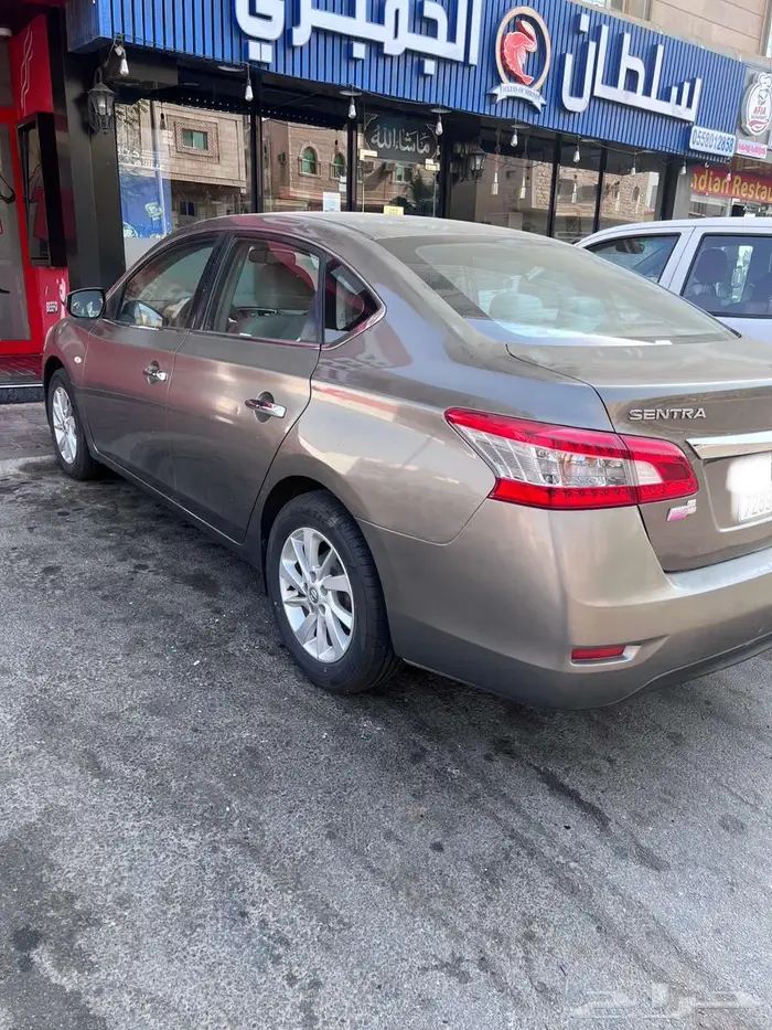 نيسان سنترا 2017 نظيفة 3