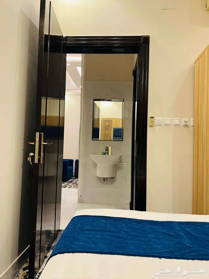 شقة مؤثثة للايجار الشهري 9