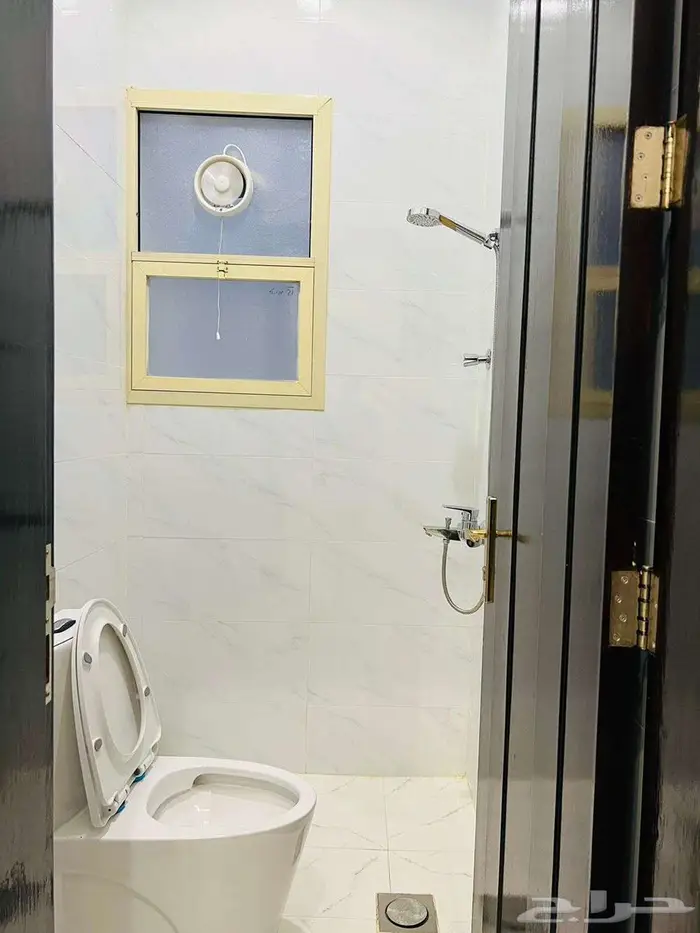 شقة مؤثثة للايجار الشهري 7