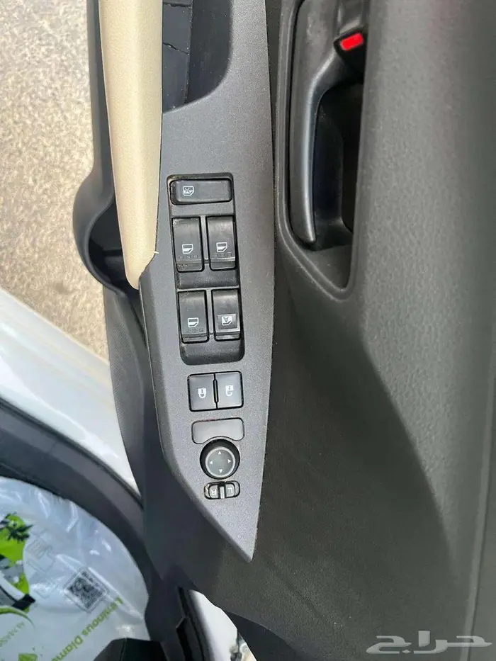 تويوتا يارس 2023 نص فل بدي وكاله 8