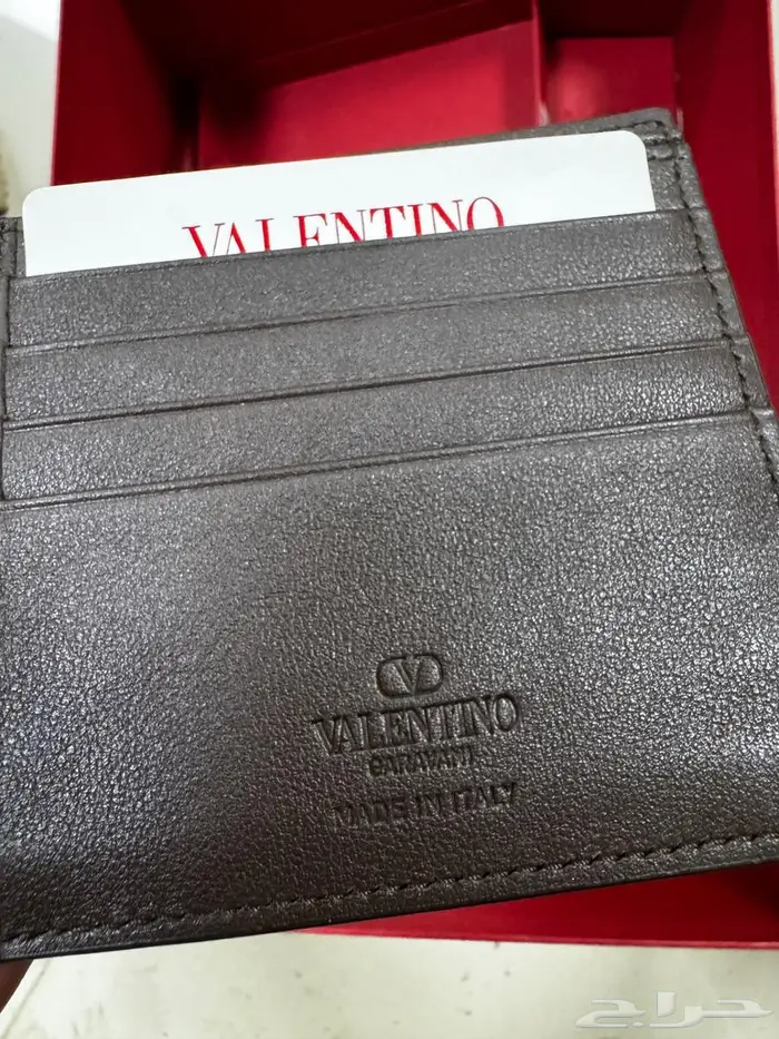 اكسسوارات رجالية فاخرة فالنتينو غارافاني لوي فيتون هيرمز 11