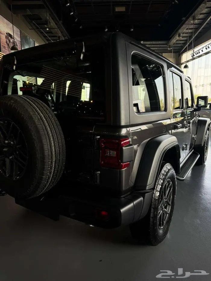 جيب رانجلر سبورت 2025 الان لدى سفنز 14