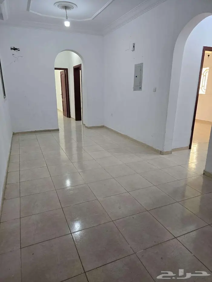 شقة عوائل للإيجار 3 غرف وصاله في النزهه بجدة 2100 ريال 4