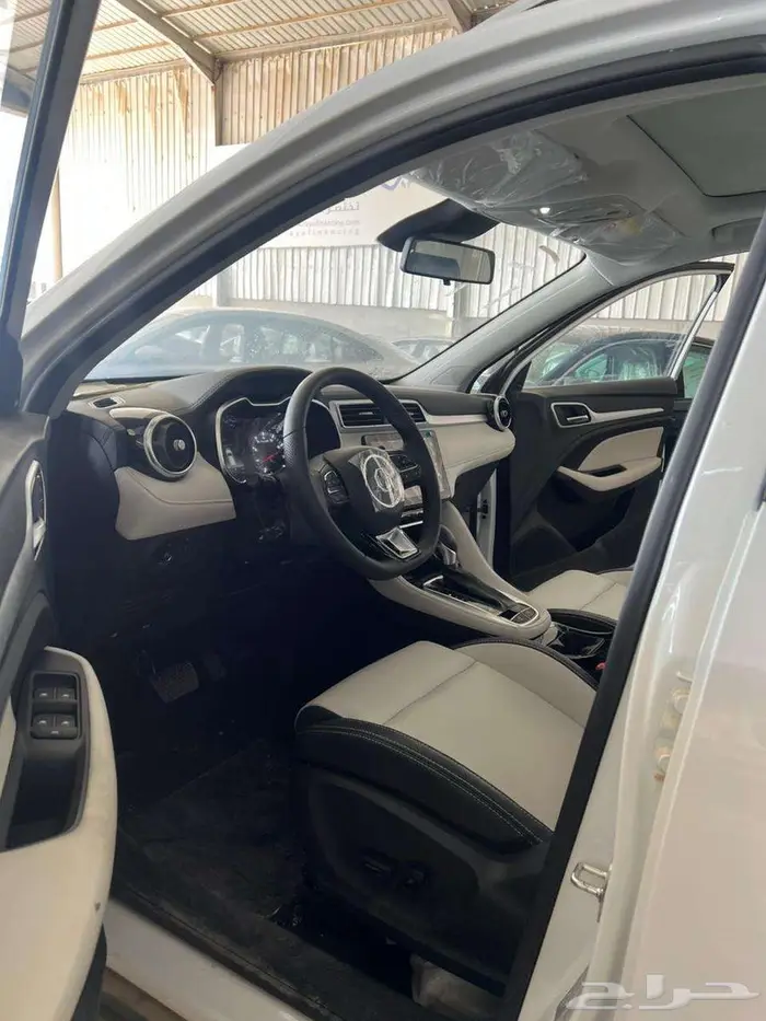 MGZS 1.3T AT LUXURY 2024 6