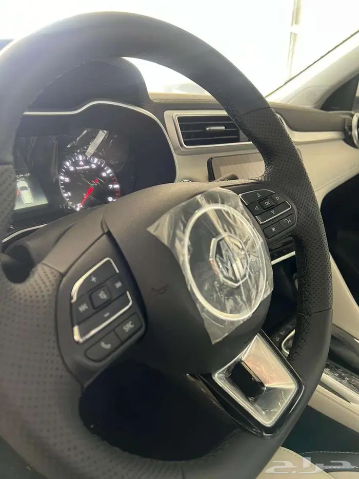 MGZS 1.3T AT LUXURY 2024 3