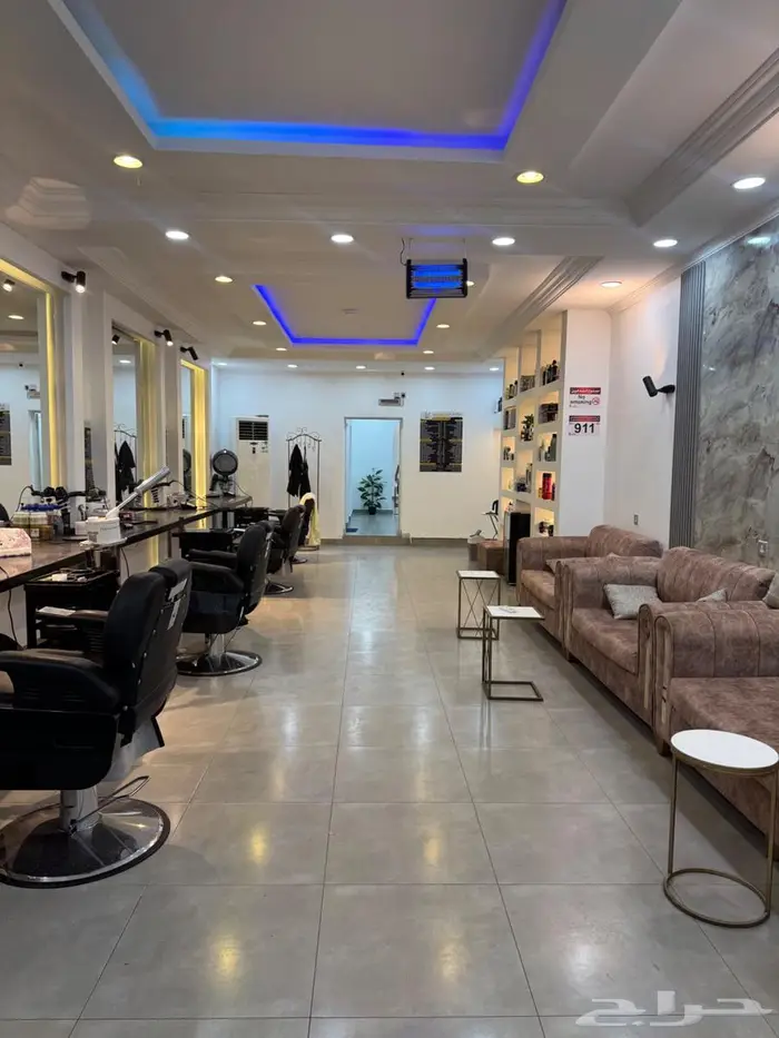صالون حلاقه V.I.P للتقبيل 3