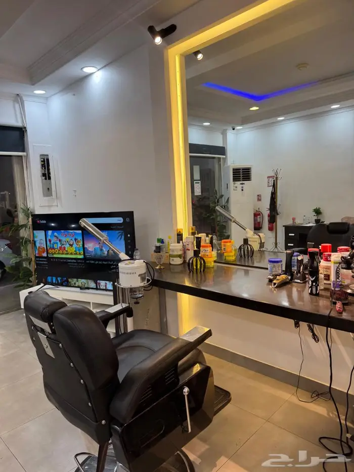 صالون حلاقه V.I.P للتقبيل 5