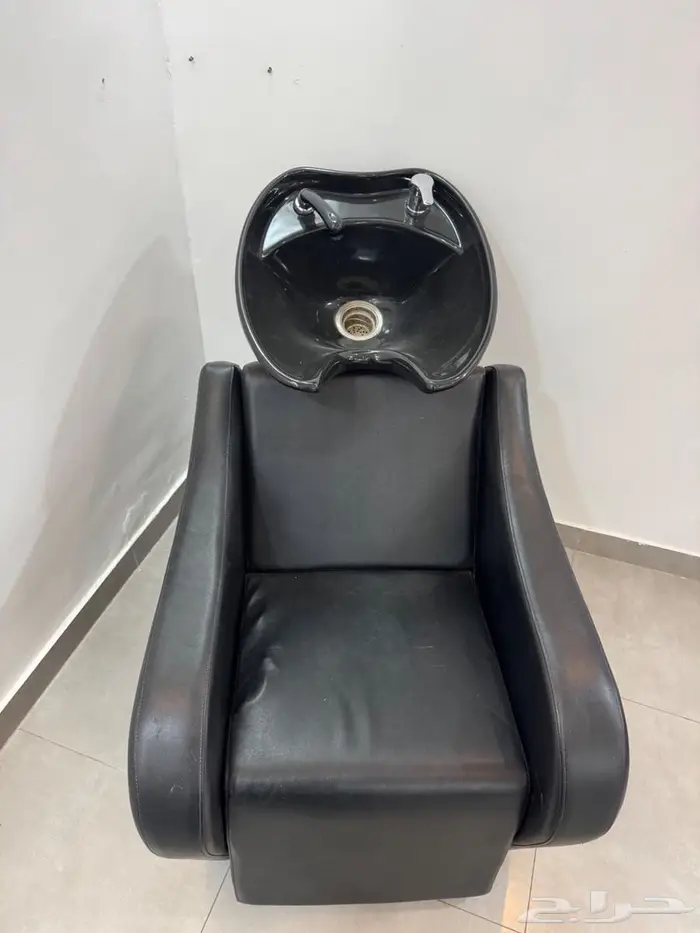 صالون حلاقه V.I.P للتقبيل 8