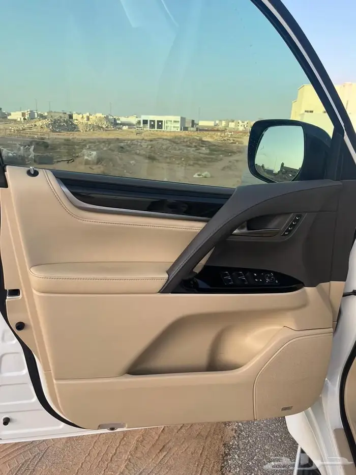 جيب لكزس LX 2016 2