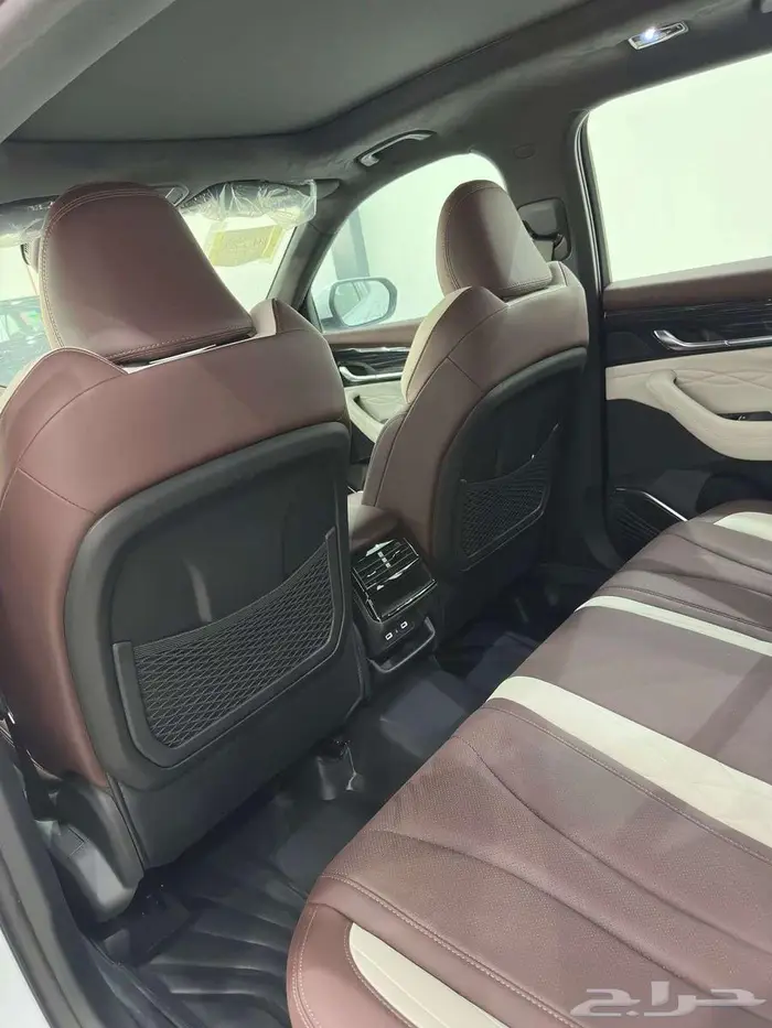 جيلي مونجارو ابيض 2024 GK 17