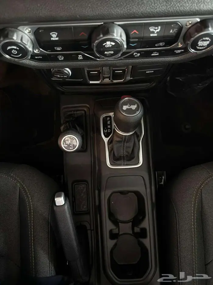 جيب رانجلر سبورت 2025 دفع رباعي سيارة المووسم 13