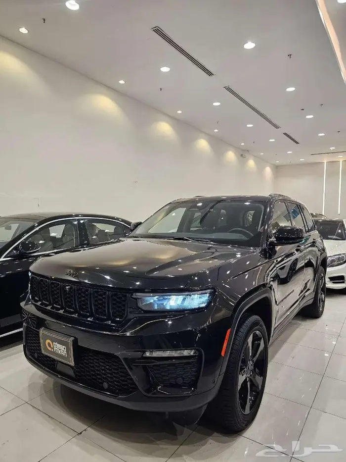 جيب جراند شروكى 2023 ليمتد 1