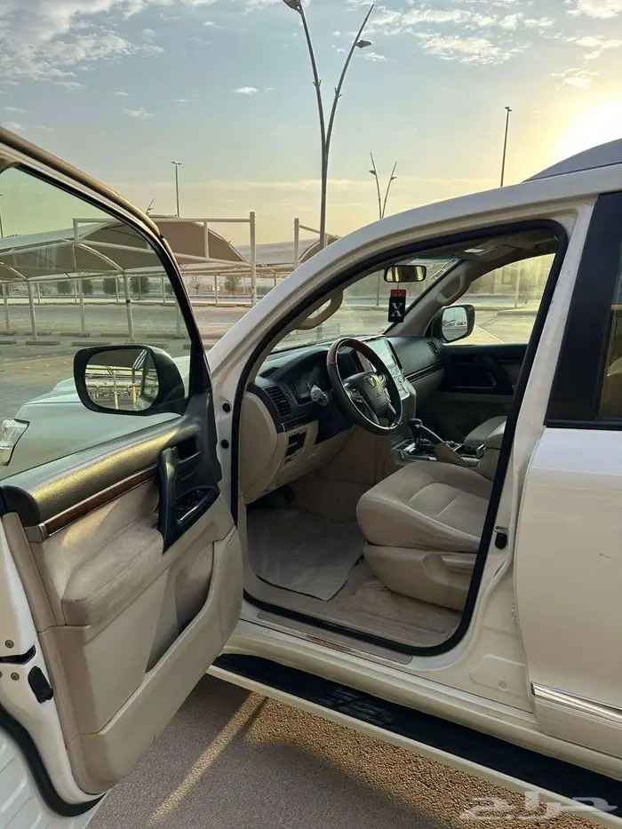 لاندكروزر ديزل GXR 2018 3