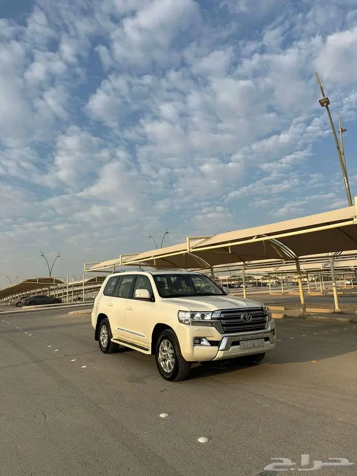 لاندكروزر ديزل GXR 2018 11