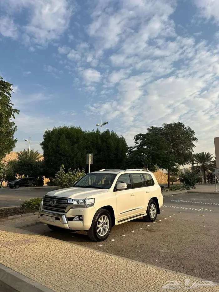 لاندكروزر ديزل GXR 2018 0