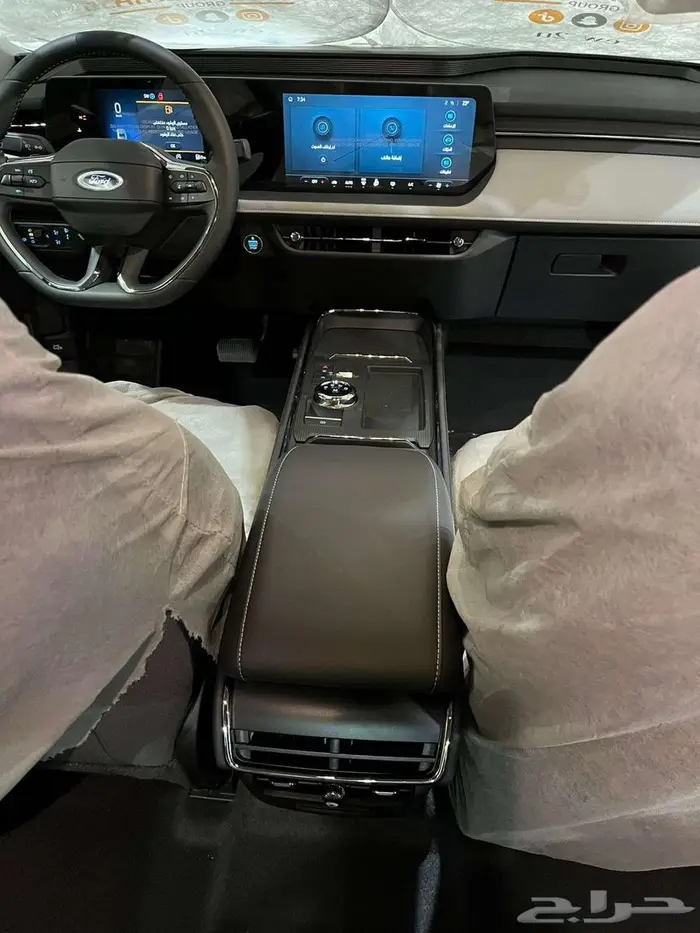 عرض خاص فورد تورس امبيانتي 2026 رمادي 9