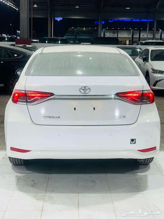 تويوتا كورولا XLI 1.6 بنزين بريمي 2025 3