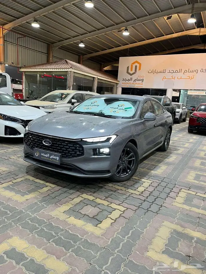 عرض خاص فورد تورس امبيانتي 2026 رمادي 0