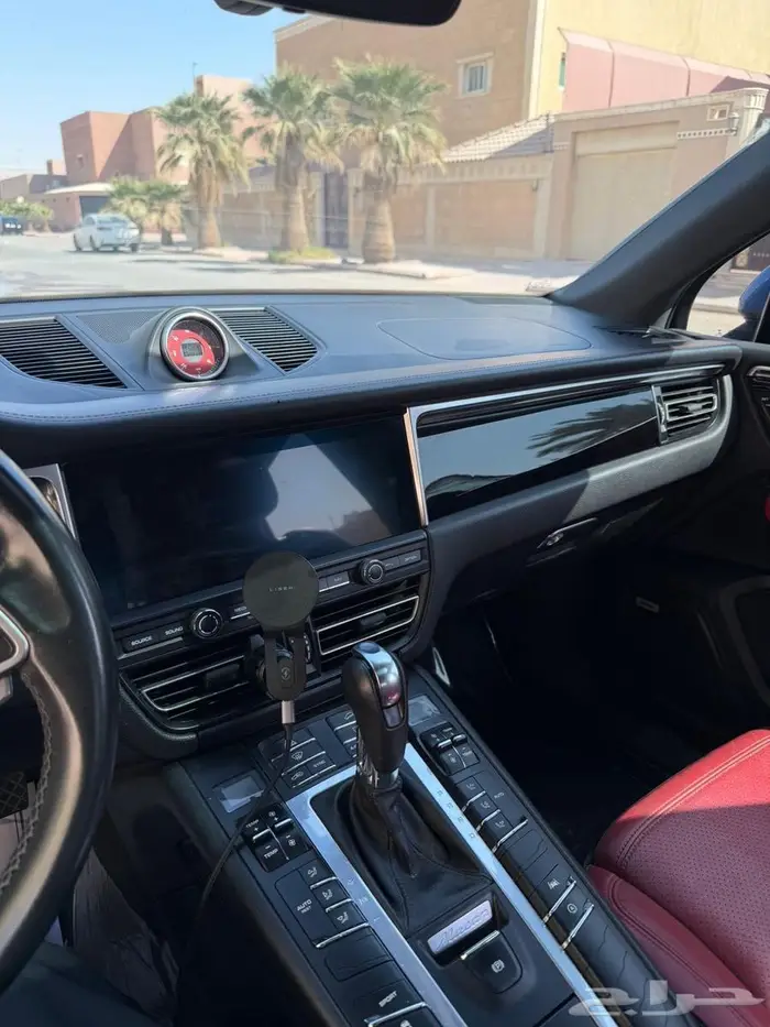 بورش مكان 2021 ازرق 6