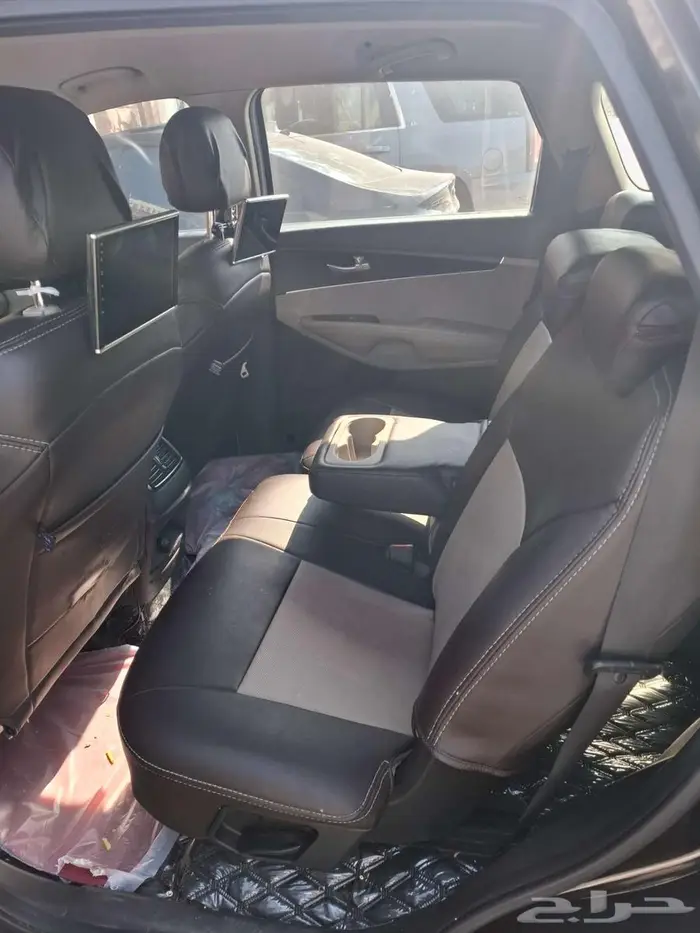 كيا سرنتو جيب 7ركاب 2016 0