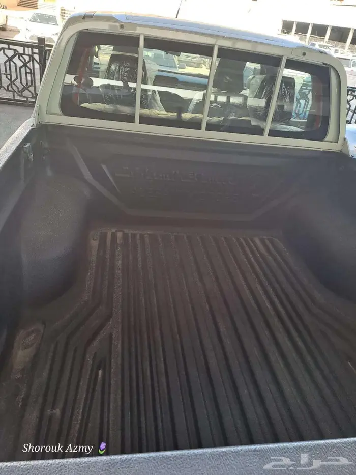 ميتسوبيشي L200 9