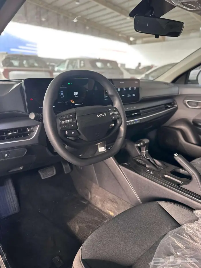 كيا K4 متوفر استاندر ونص فل موديل 2026.. 10