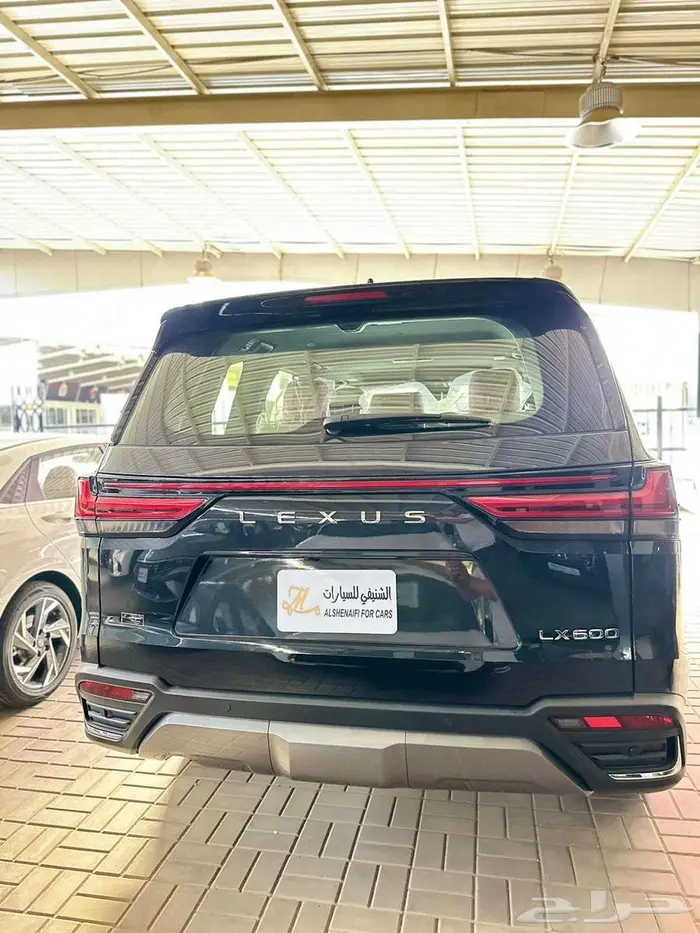 ليكزس Lx600 2025 18