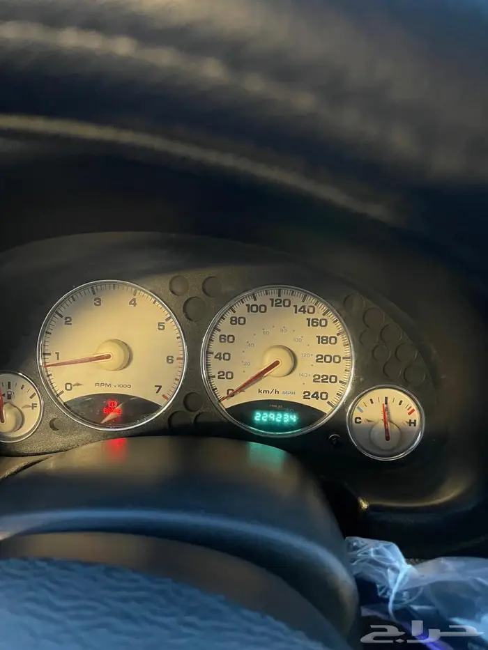 جيب شاروكي ليبرتي 2004 8